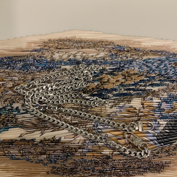 🔥Ferragamo Gancini Black Patent Leather Handbag🔥 - Picture 15 of 15